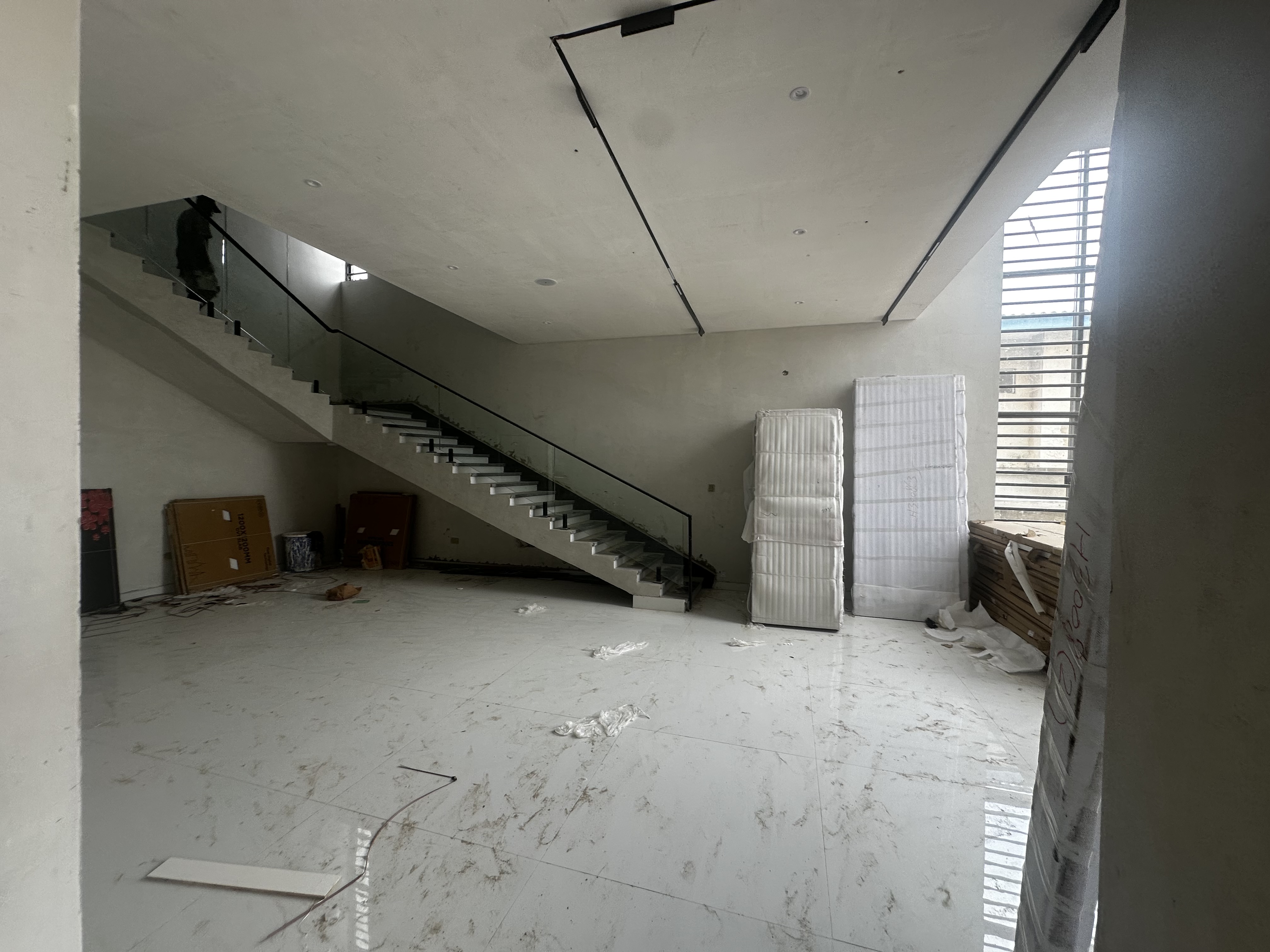 Tastefully Finished 6-Bedroom Fully Detached Duplex with Pool & CCTV, image 2 of 9