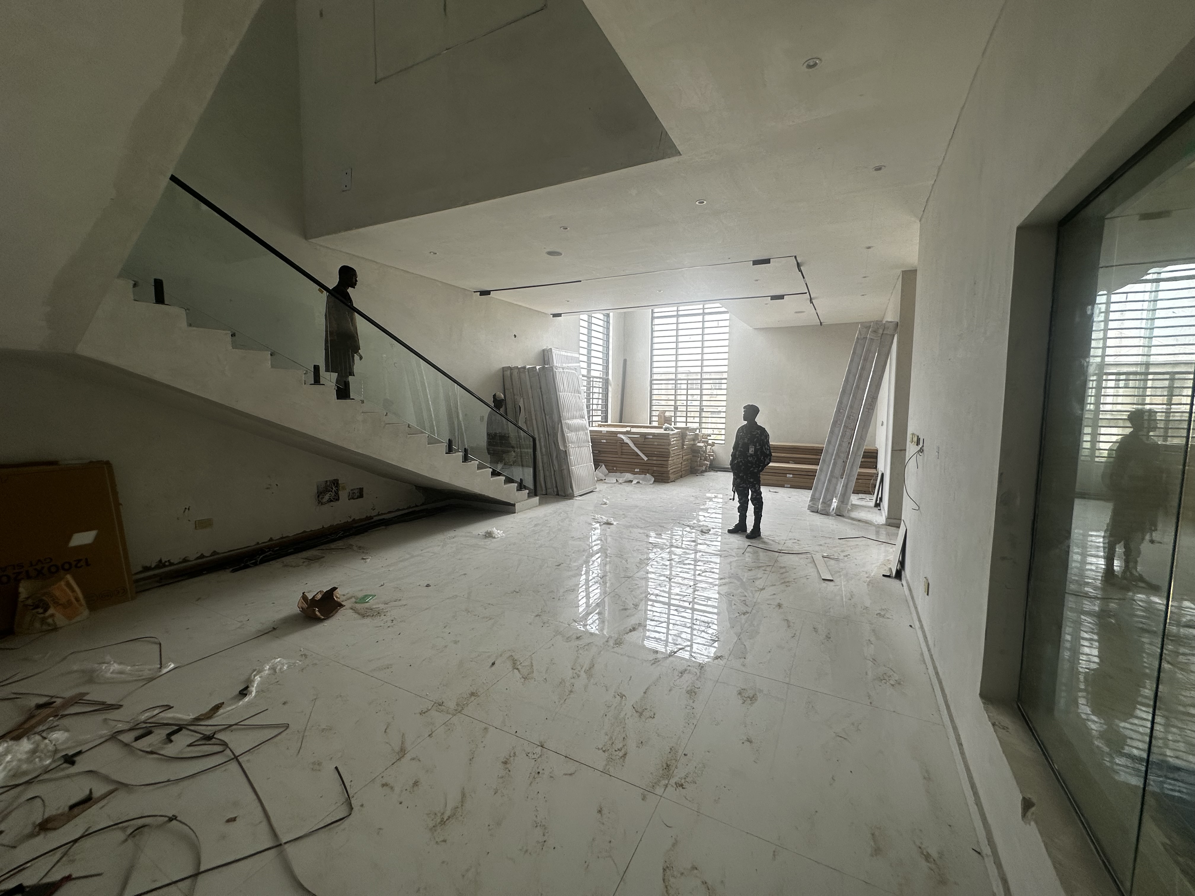 Tastefully Finished 6-Bedroom Fully Detached Duplex with Pool & CCTV, image 4 of 9