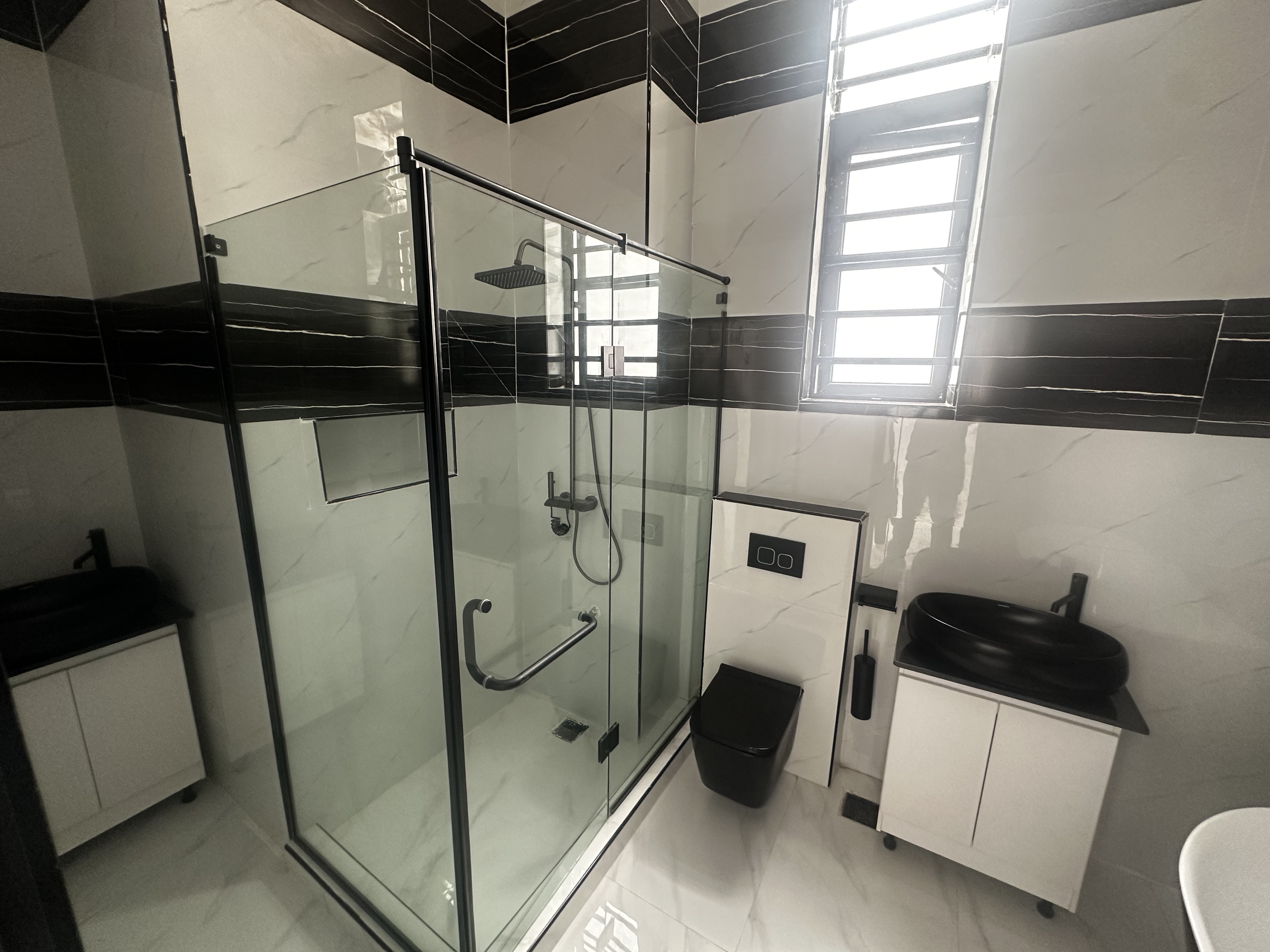 New Detached 4 Bedroom Duplex with BQ, image 4 of 9