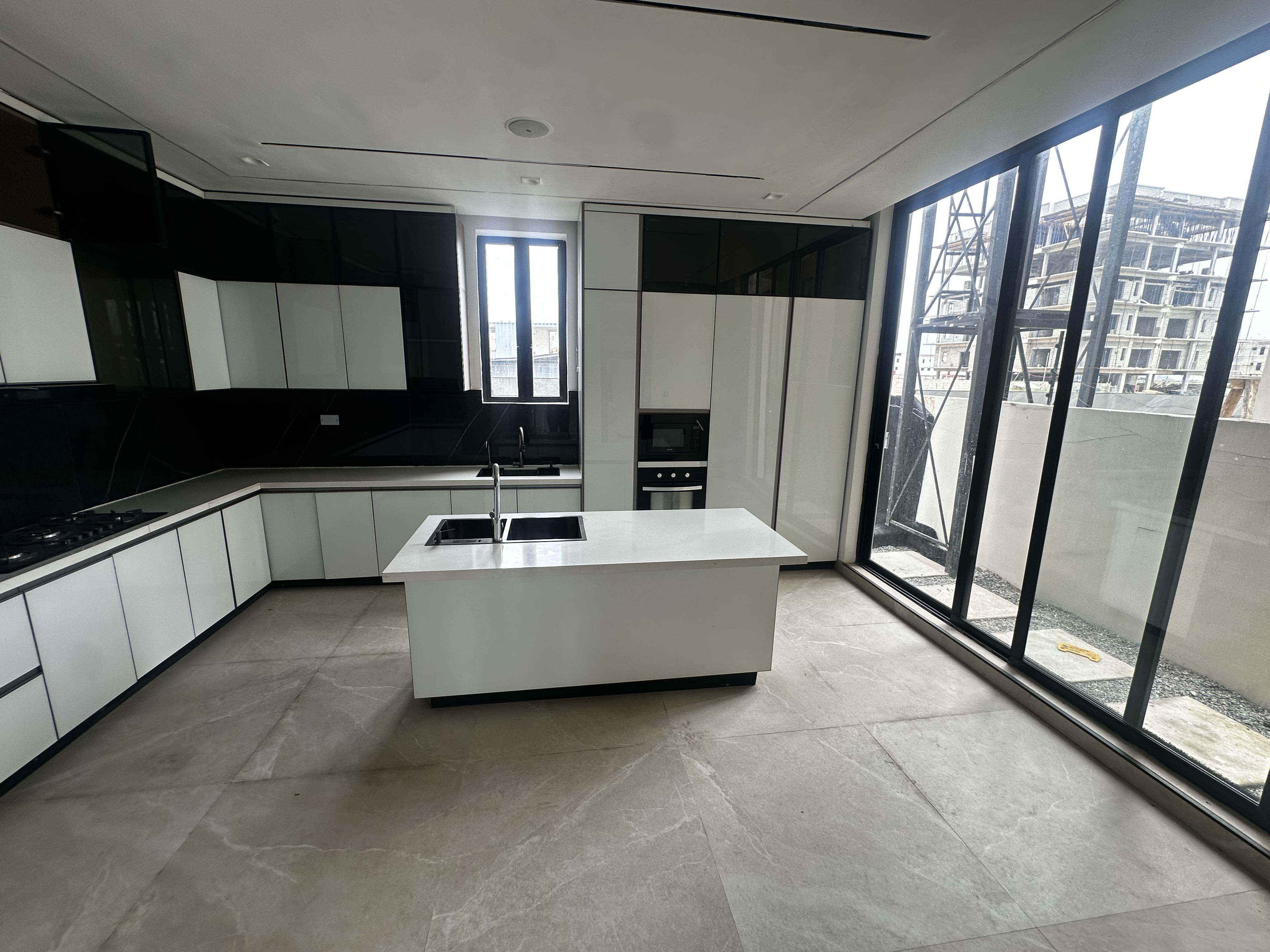 Amazing Detached 5-bedroom Duplex, image 3 of 11