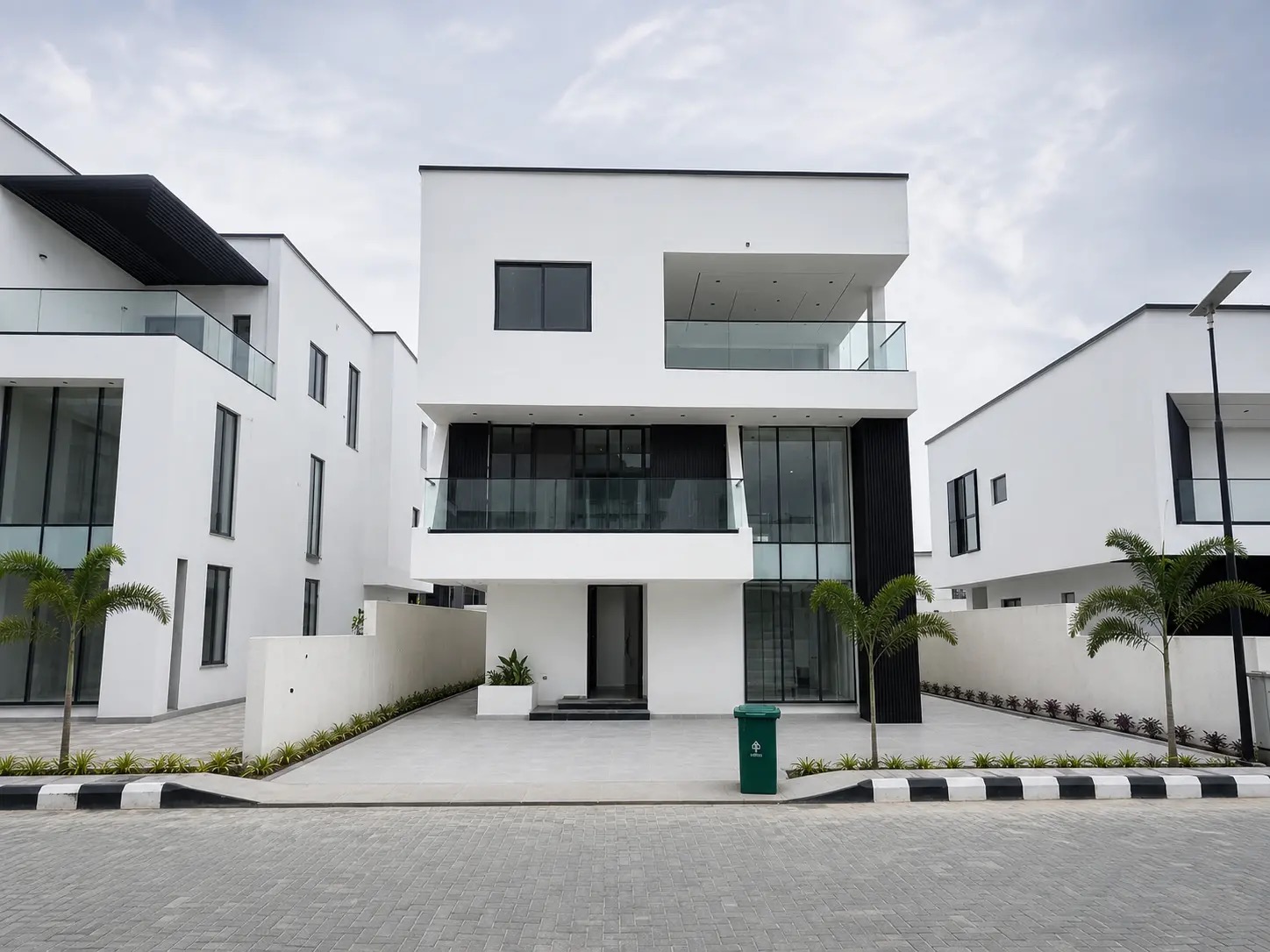 Brand New 6-Bedroom Fully Detached Duplex with Elevator, Solar & Free EV Car, image 4 of 5