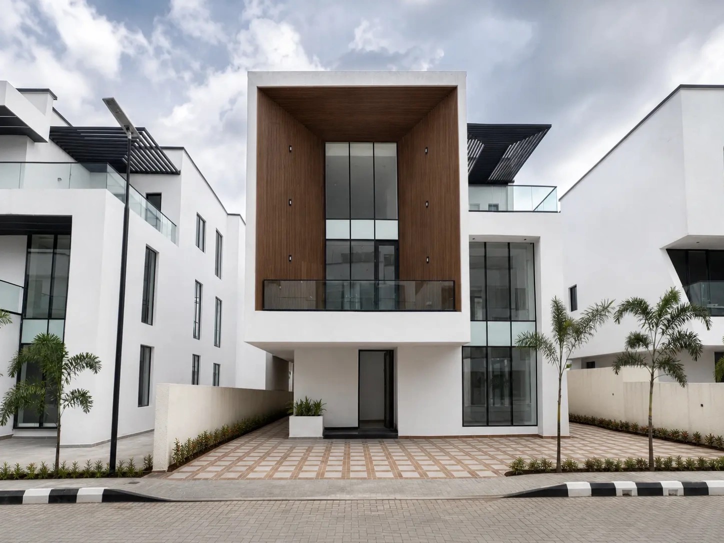 Brand New 6-Bedroom Fully Detached Duplex with Elevator, Solar & Free EV Car, image 3 of 5