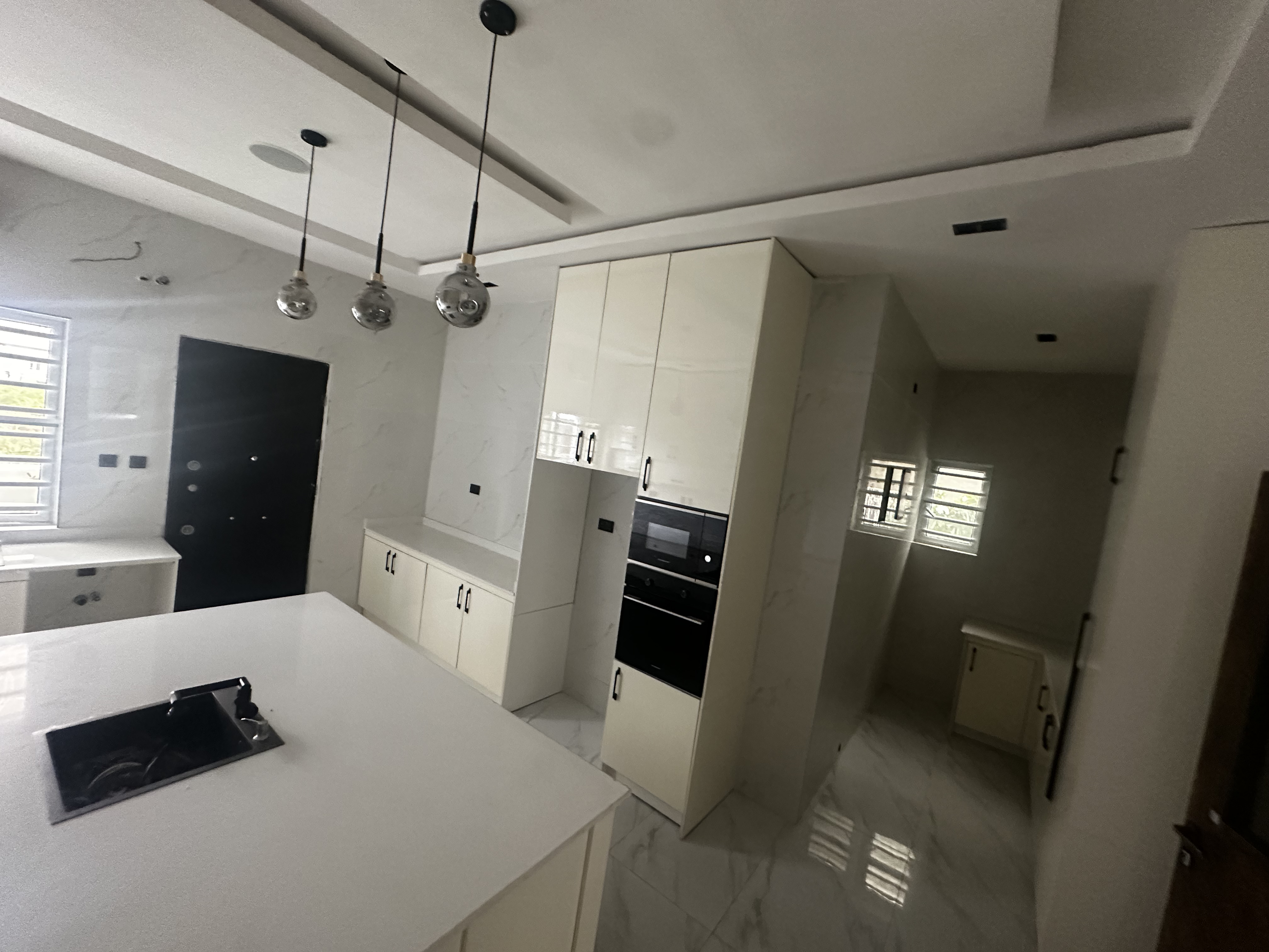 Elegant 5 Bedroom Smart Home Duplex, image 6 of 9