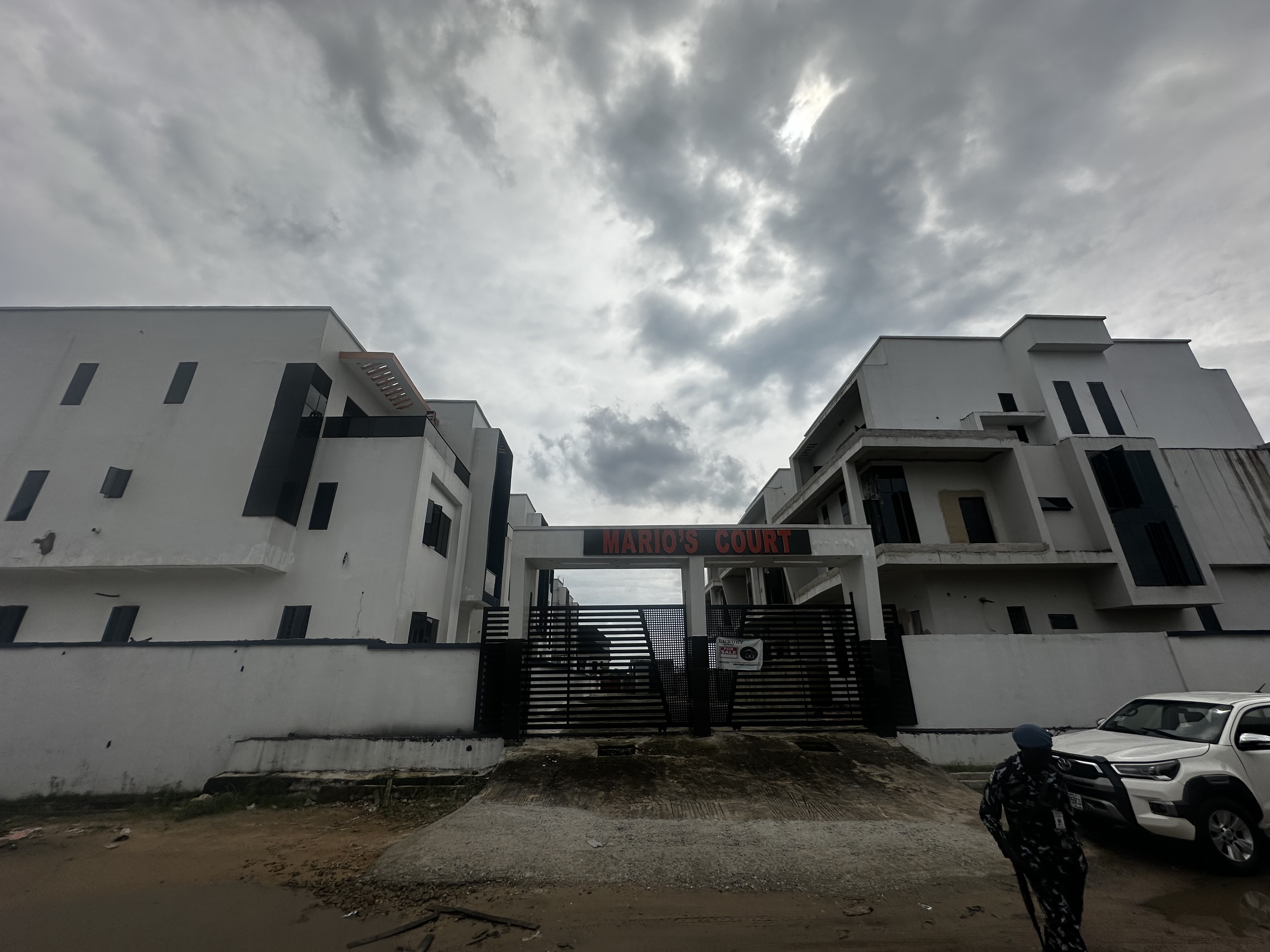 Luxury 4-Bedroom Fully Detached 3-Storey Duplex with Dedicated Transformer, image 3 of 7
