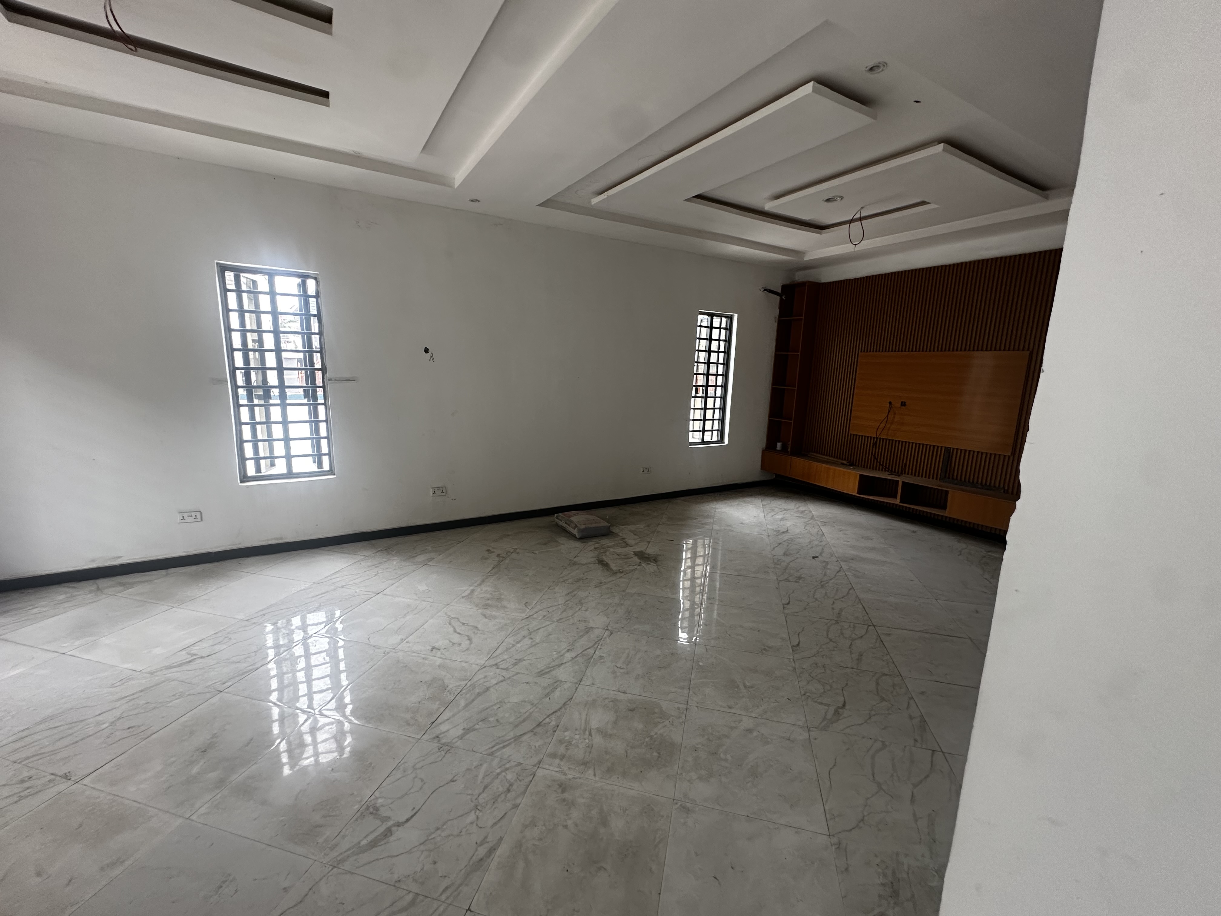 Luxury 4-Bedroom Fully Detached 3-Storey Duplex with Dedicated Transformer, image 5 of 7
