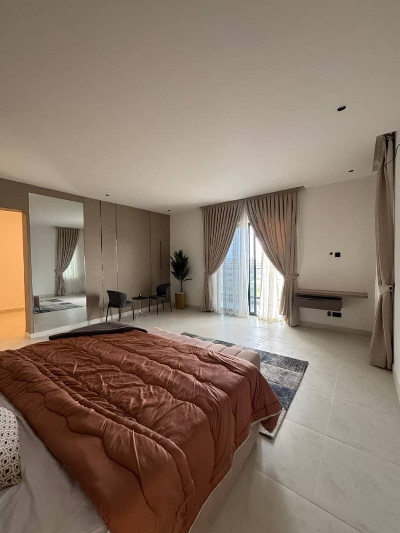 Brand New Automated 4-Bedroom Semi-Detached Duplex with BQ, Pool & Jacuzzi, image 5 of 28