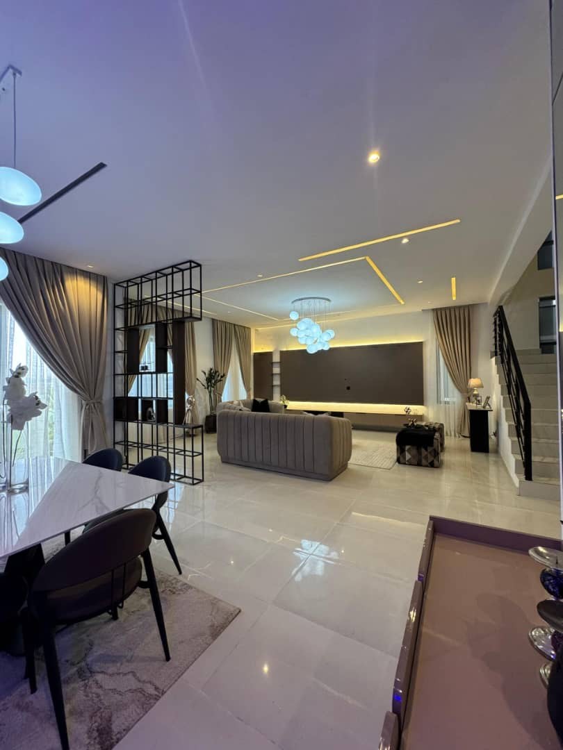 Contemporary Automated 4-Bedroom Semi-Detached Duplex with Pool & BQ, image 6 of 9