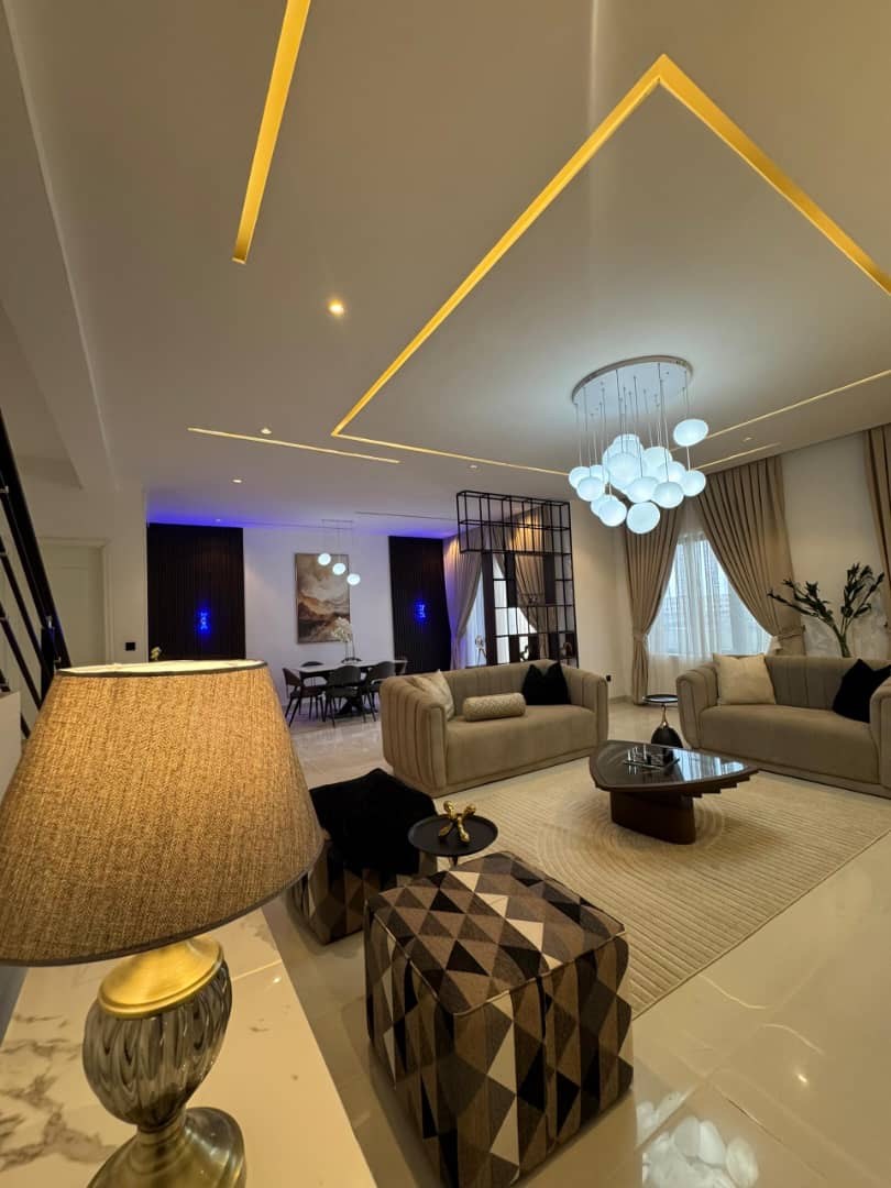 Contemporary Automated 4-Bedroom Semi-Detached Duplex with Pool & BQ, image 4 of 9