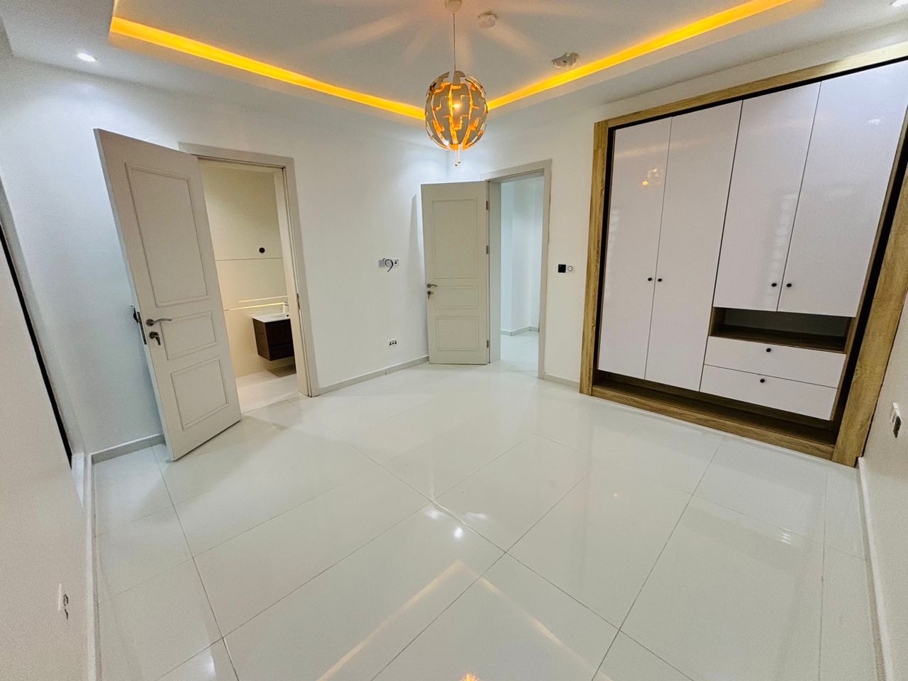 Smart 5-Bedroom Fully Detached Duplex with BQ, Cinema & Solar, image 8 of 12