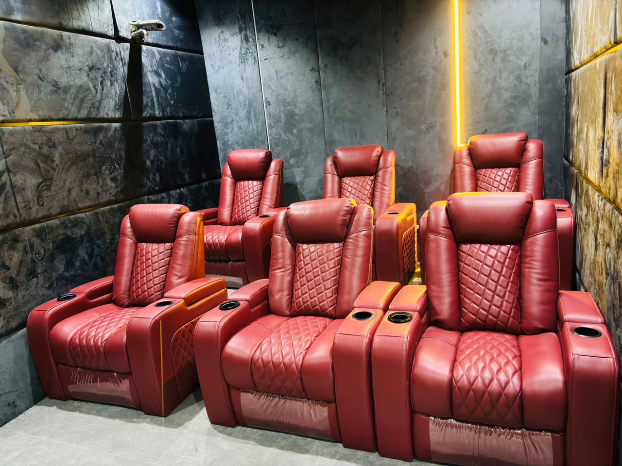 Fully Automated 5-Bedroom Duplex with Penthouse Cinema & Smart Pool, image 11 of 14