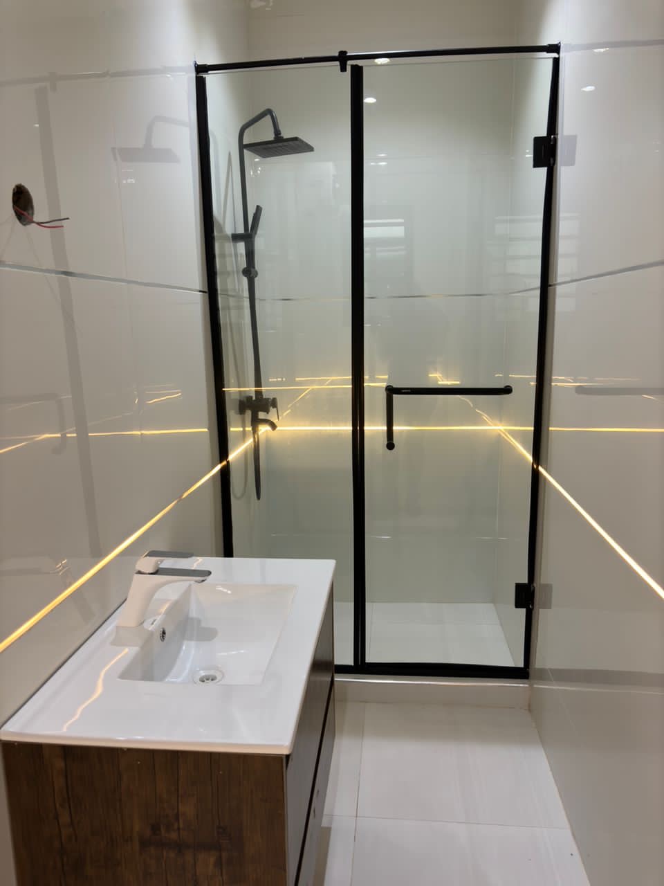 Fully Automated 5-Bedroom Duplex with Penthouse Cinema & Smart Pool, image 6 of 14